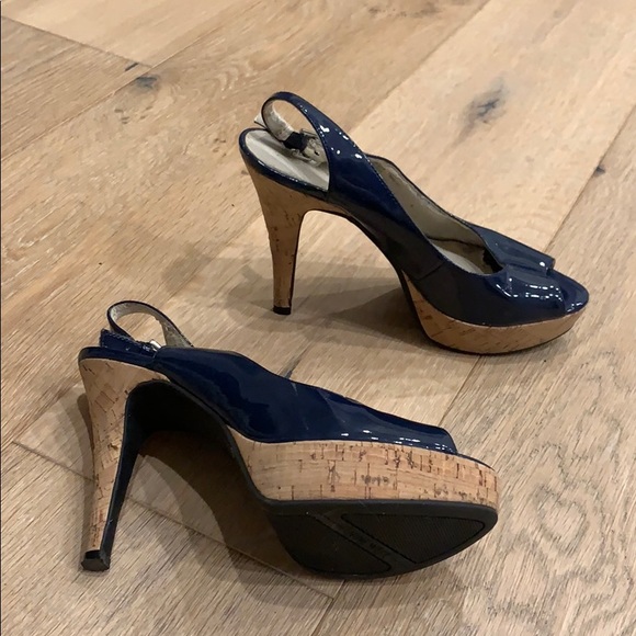 Nine West Navy Heels | Curbside last chance to buy - Picture 2 of 15